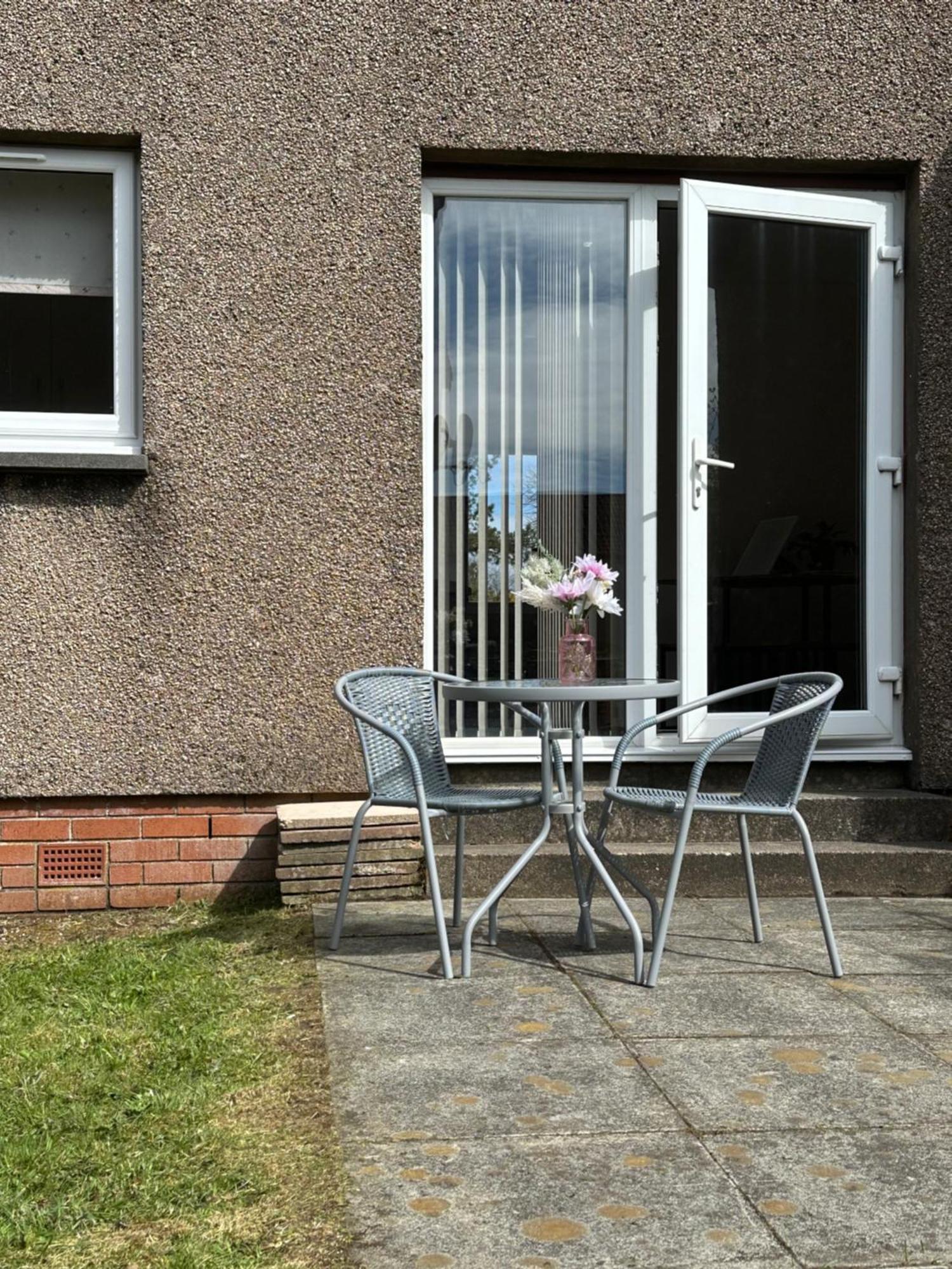 Skye'S Place Caol Exterior photo